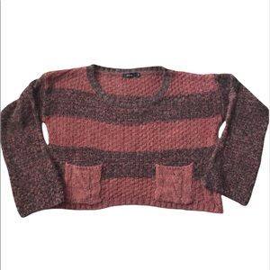 Millou Crop Top Round Neck Sweater